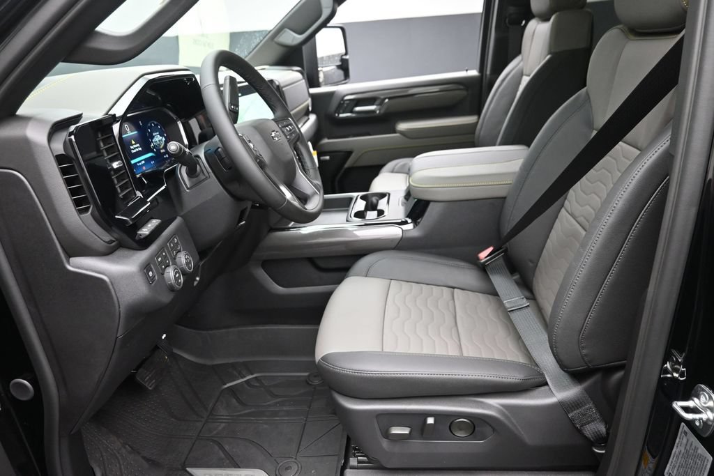 New 2026 Chevrolet Silverado 2500 ZR2 AWD/4WD image 17
