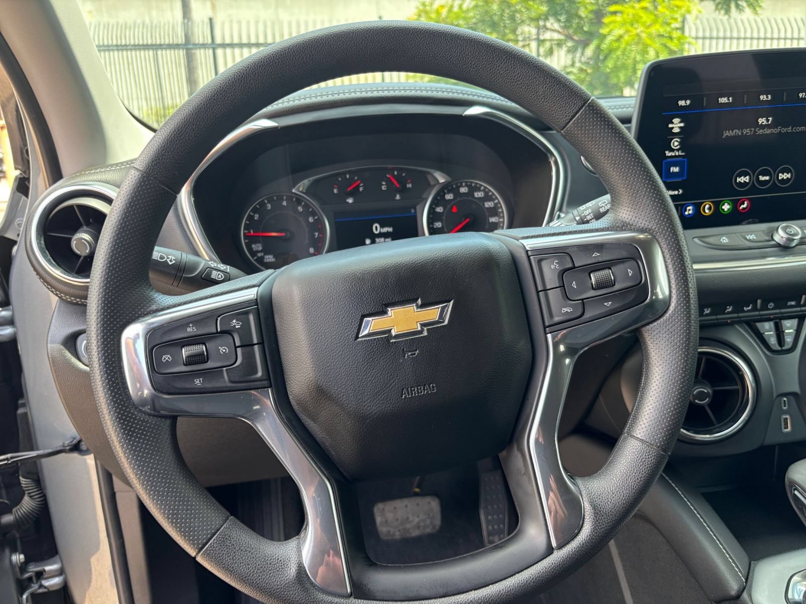 Used 2025 Chevrolet Blazer LT FWD image 24