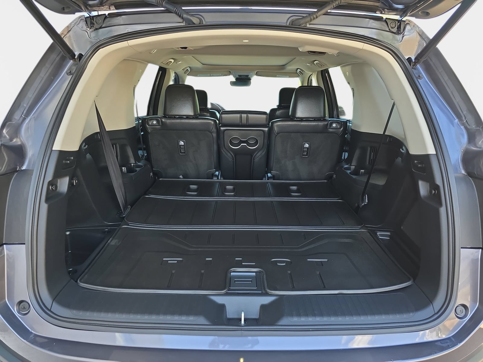 Certified 2024 Honda Pilot Touring image 14