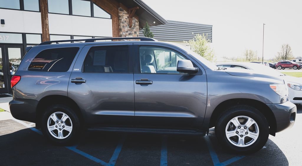 Used 2017 Toyota Sequoia SR5 image 23