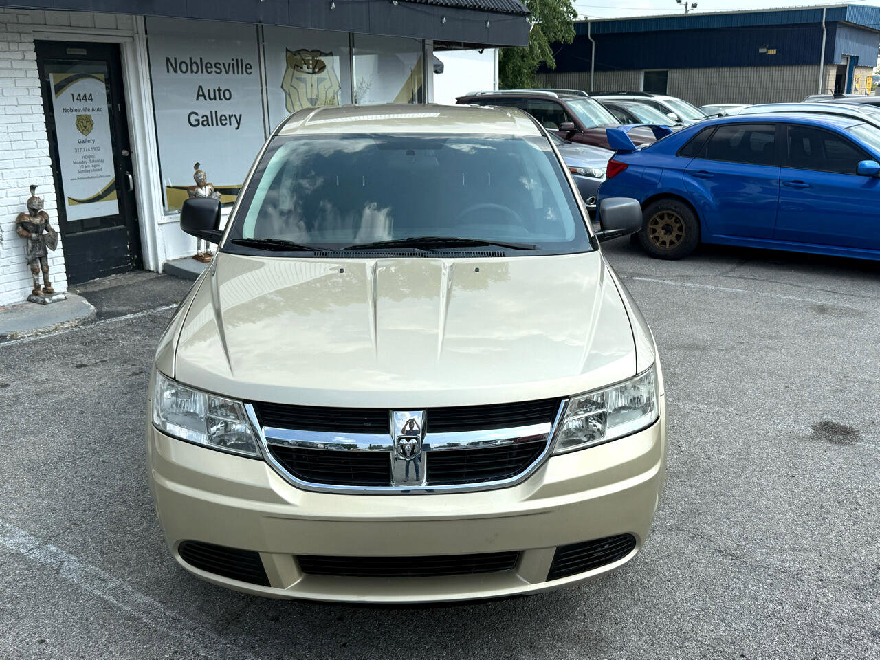 Used 2010 Dodge Journey SE image 2