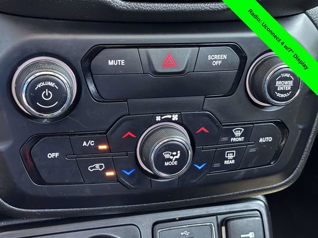 Used 2019 Jeep Renegade Trailhawk w/ Cold Weather Group II AWD/4WD image 18
