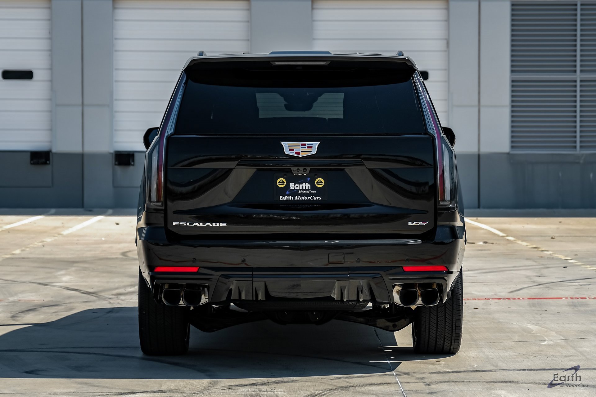 Used 2025 Cadillac Escalade V image 10