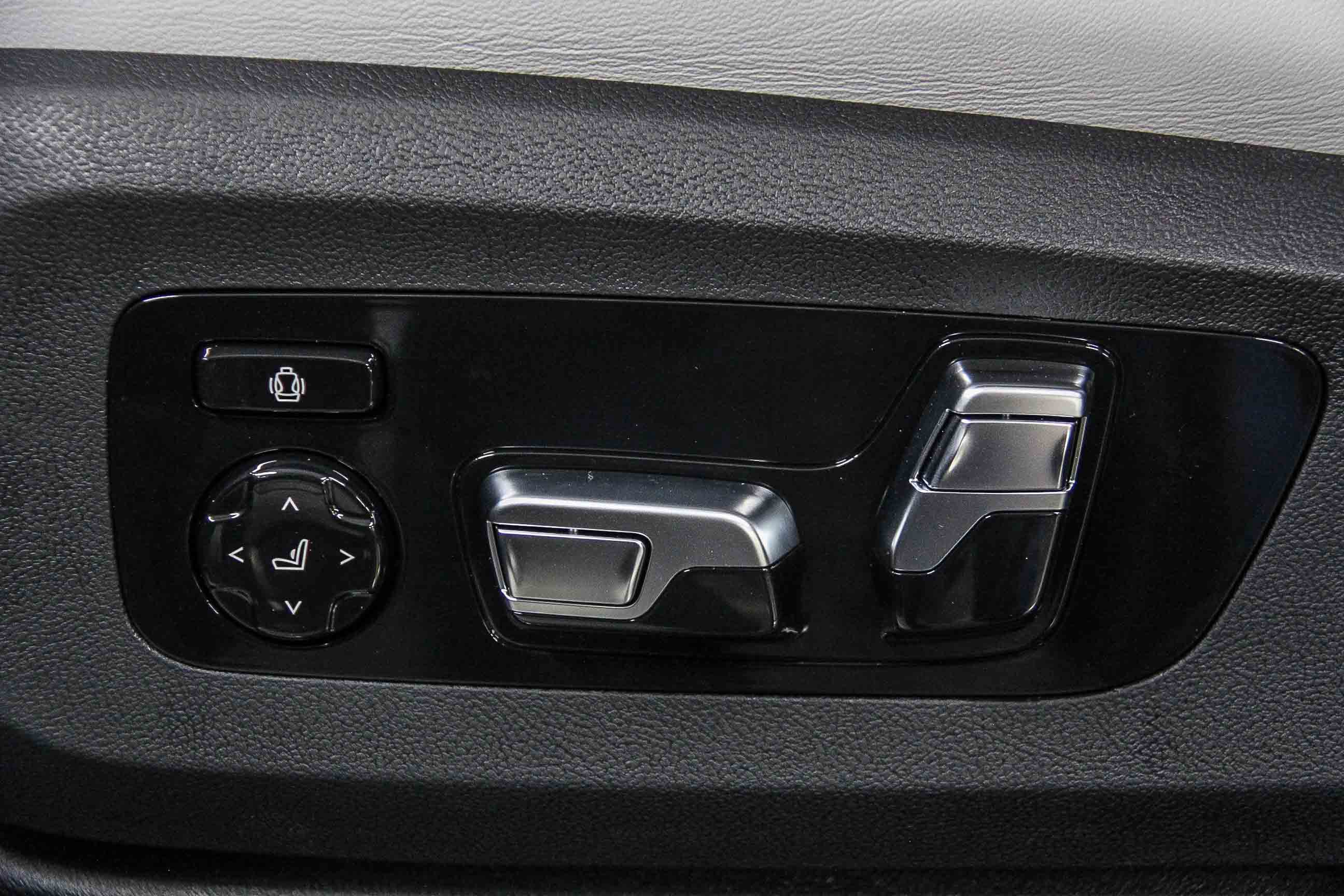 New 2026 BMW X6 M Competition image 21