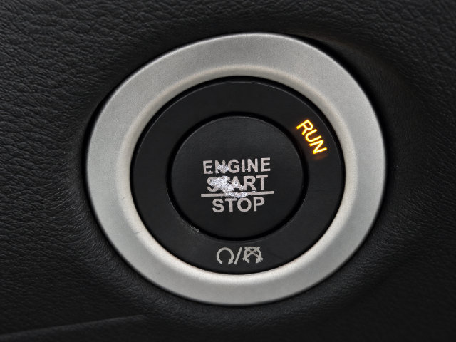 Used 2020 Chrysler Pacifica Touring-L w/ S Appearance Package FWD image 31