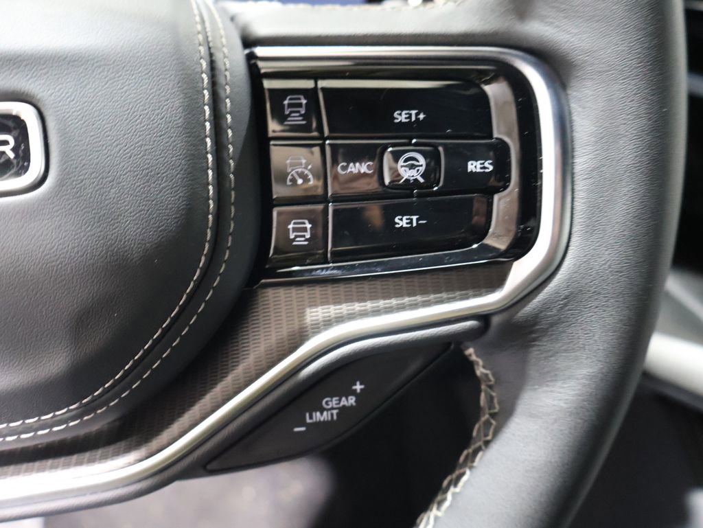 New 2026 Jeep Grand Wagoneer L Summit image 25