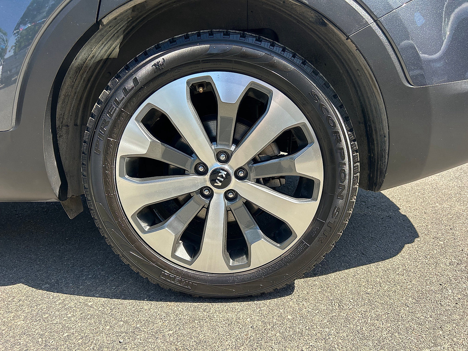 Used 2020 Kia Telluride S w/ S 8 Passenger Seating Package FWD image 37