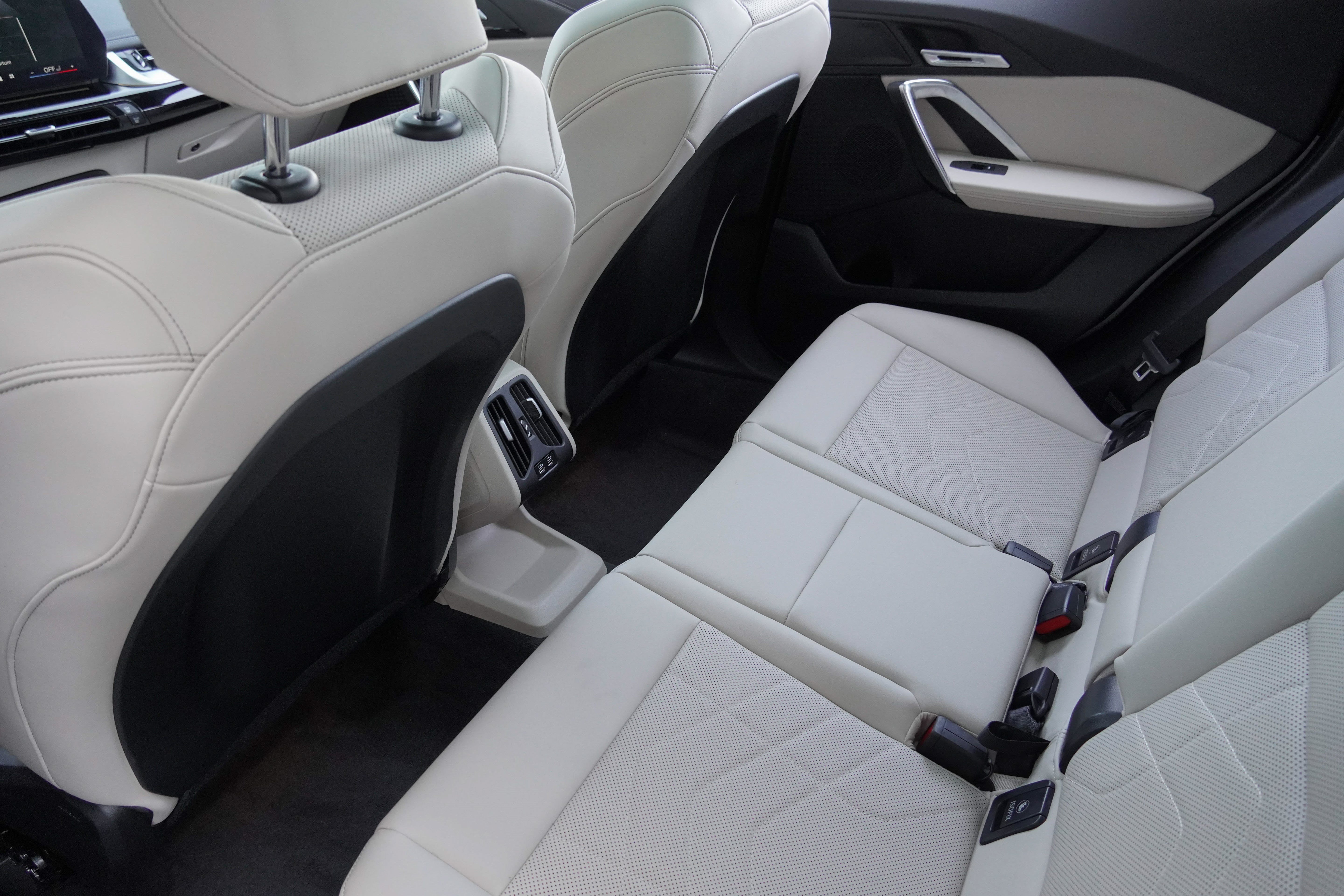 Certified 2025 BMW X1 xDrive28i AWD/4WD image 30