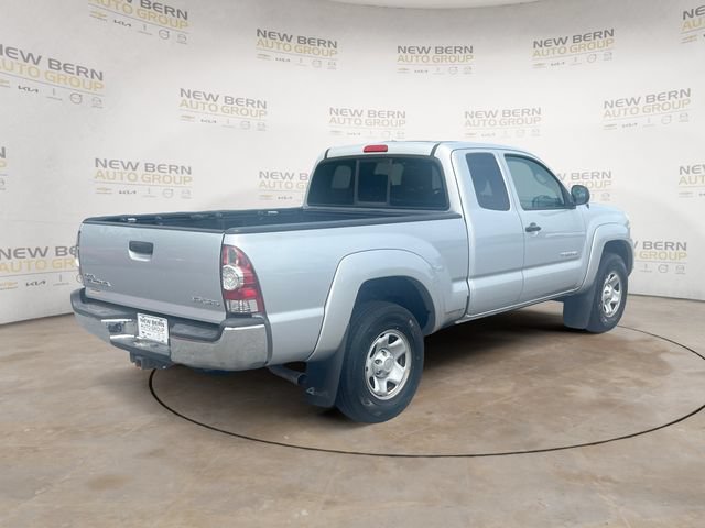 Used 2010 Toyota Tacoma 4x4 Access Cab V6 image 5
