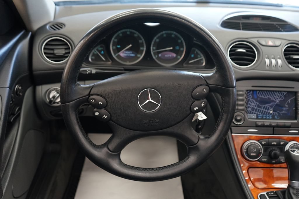Used 2005 Mercedes-Benz SL 500 image 30