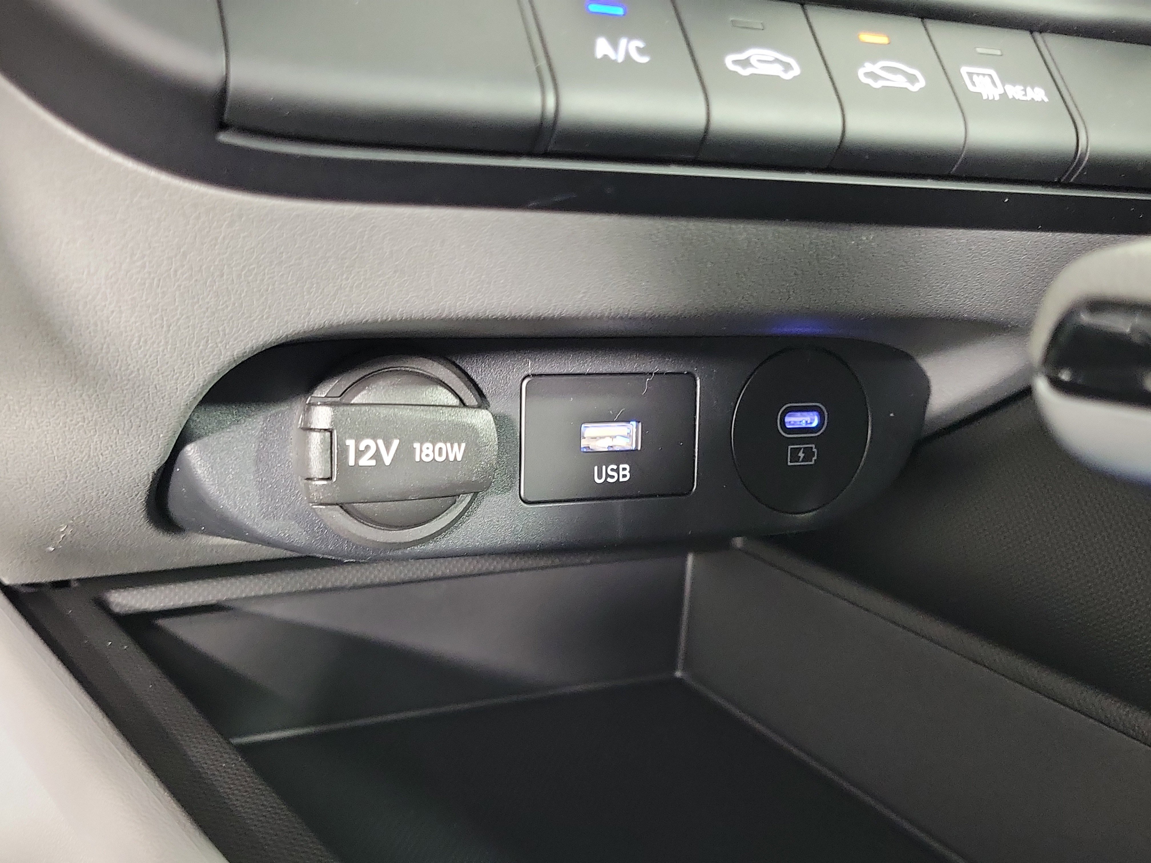 New 2026 Hyundai Elantra SE image 18