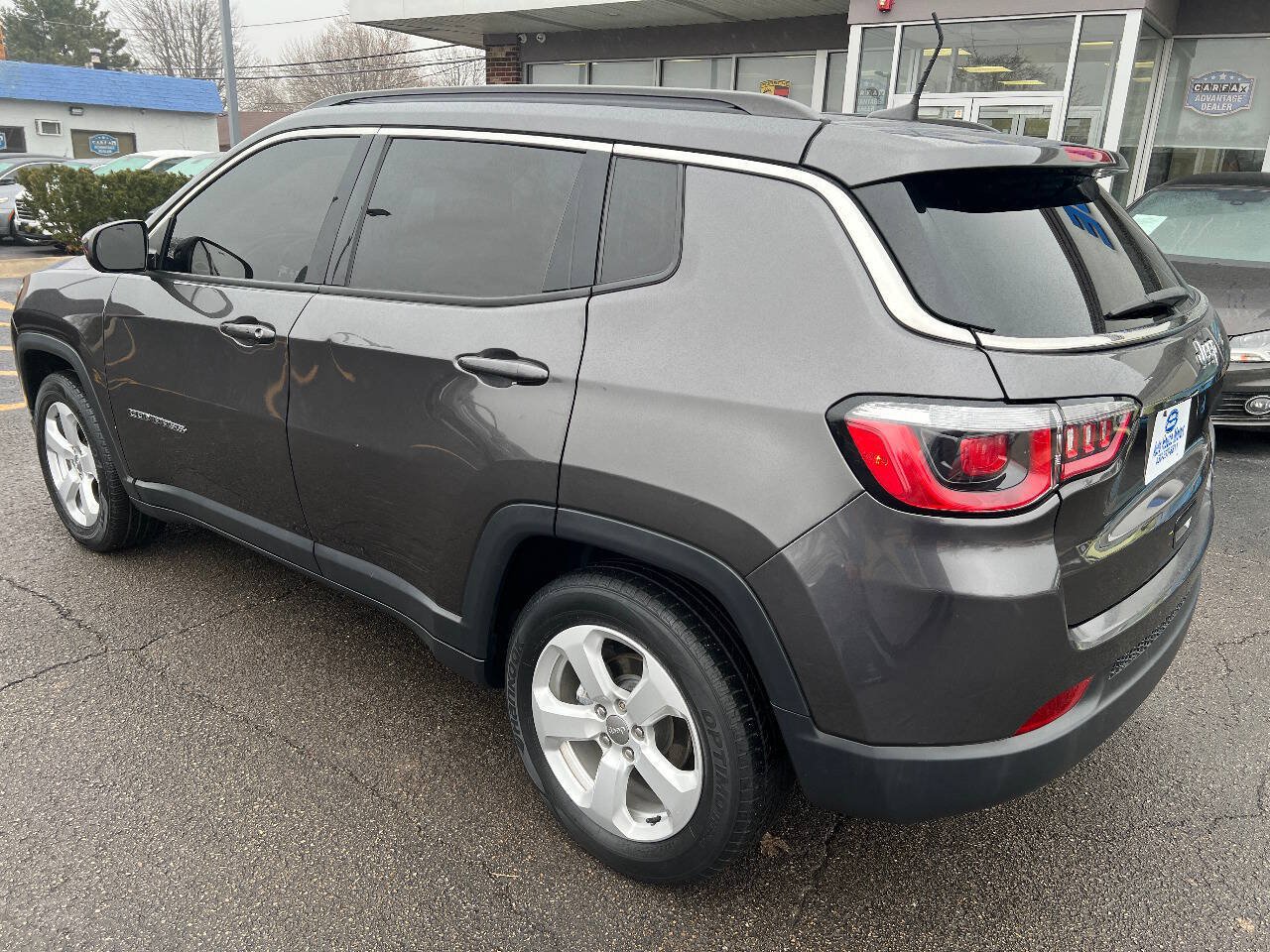 Used 2019 Jeep Compass Latitude w/ Popular Equipment Group FWD image 12