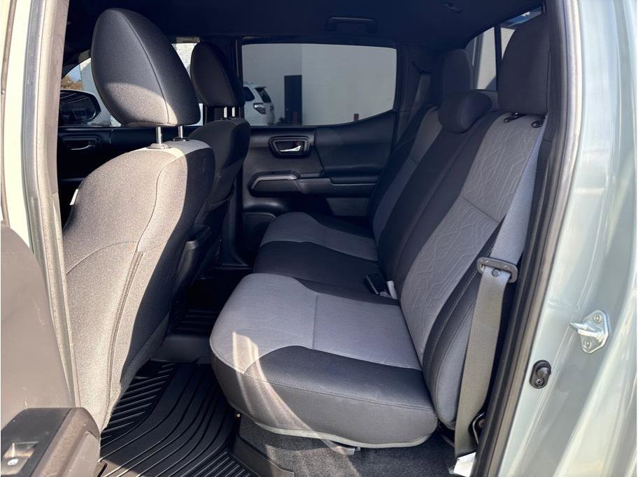 Used 2023 Toyota Tacoma TRD Sport image 16