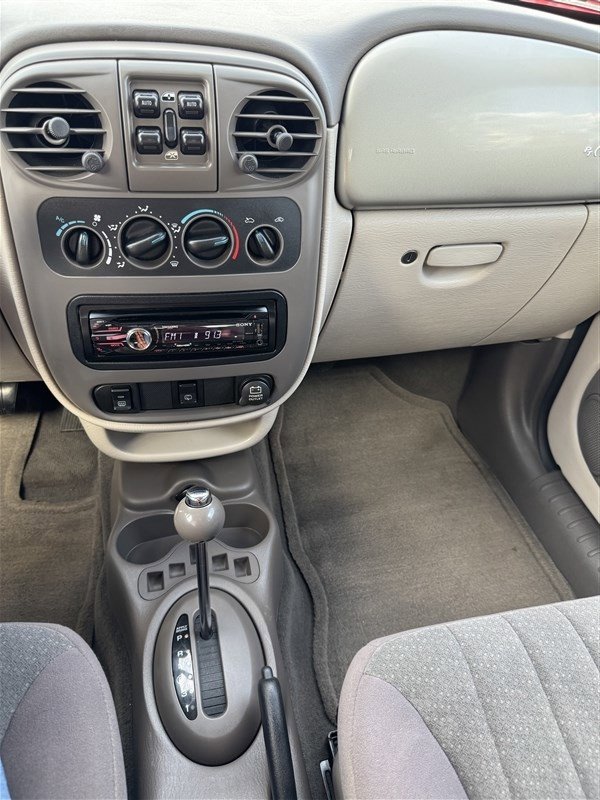 Used 2005 Chrysler PT Cruiser Touring w/ Light Group image 17