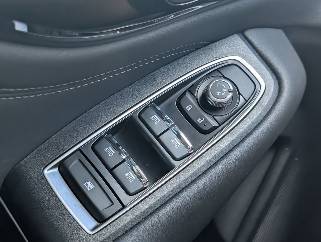 Used 2025 Subaru Outback Limited XT w/ Popular Package #2 image 14