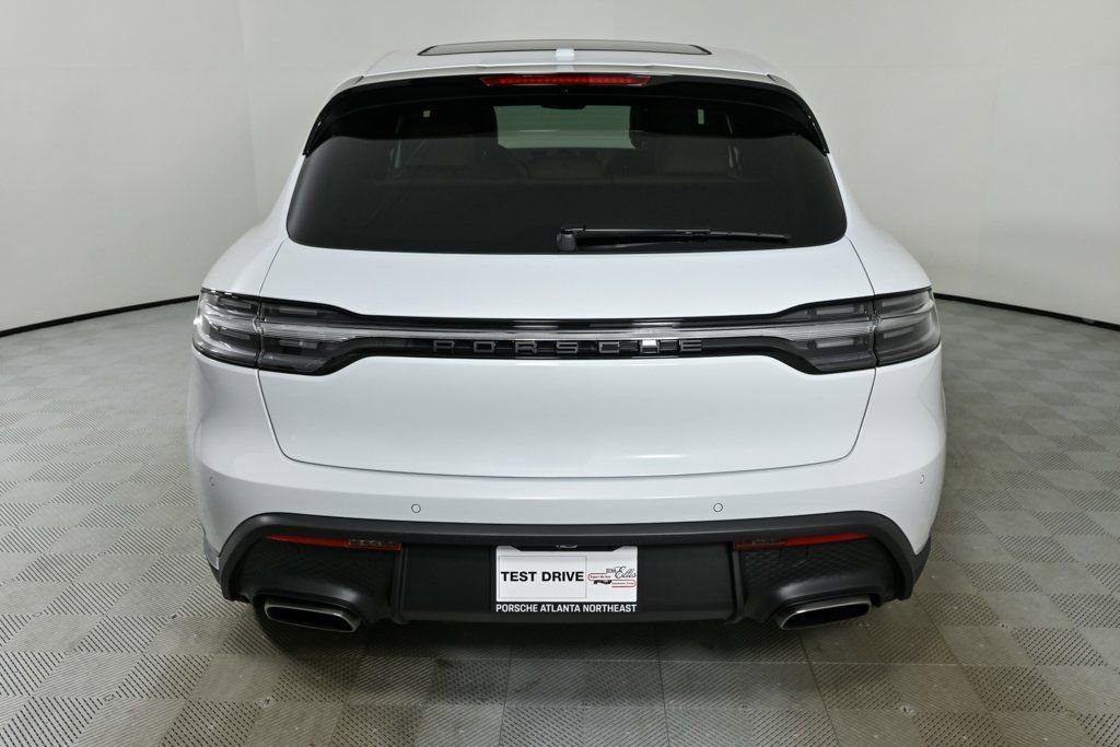 New 2026 Porsche Macan image 30