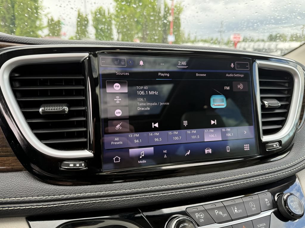 Used 2021 Chrysler Pacifica Limited w/ Premium & Safety Sphere Group AWD/4WD image 14