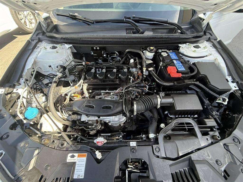 Used 2024 Honda Accord EX image 16