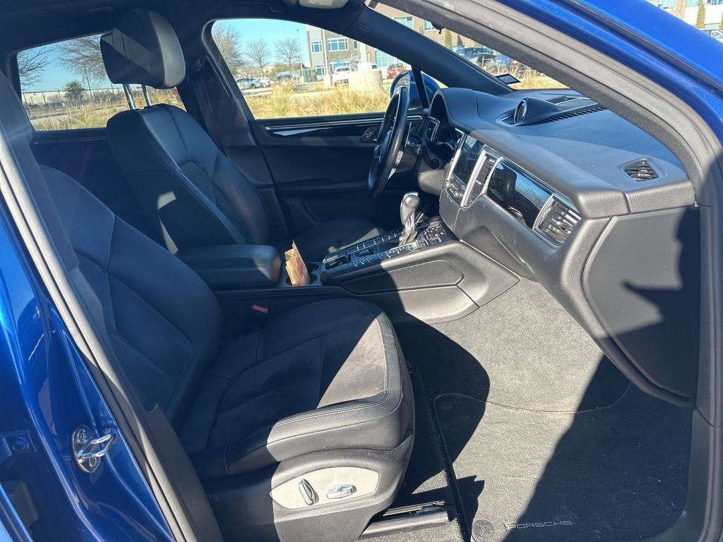 Used 2017 Porsche Macan image 16