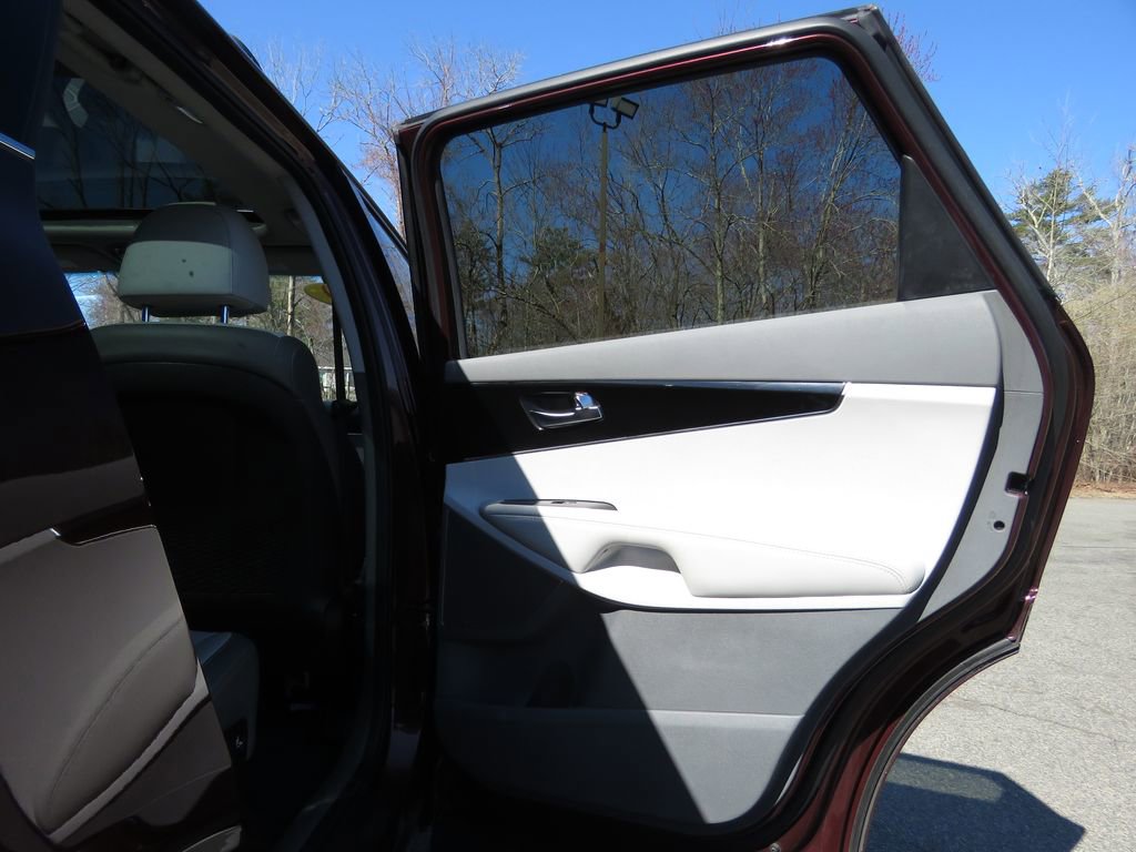 Used 2020 Kia Sorento SX image 15
