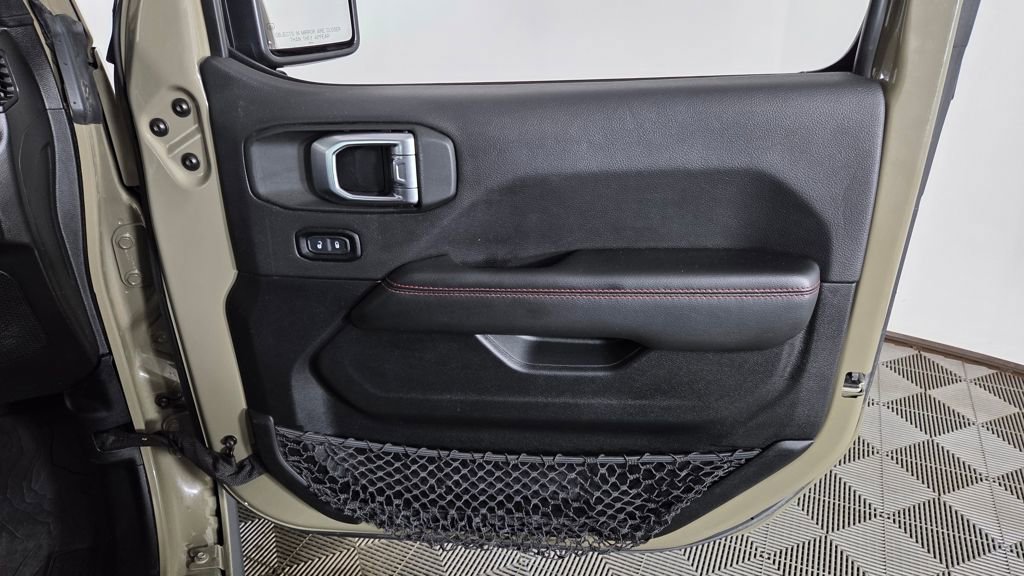 Used 2020 Jeep Gladiator Rubicon w/ Dual Top Group image 33