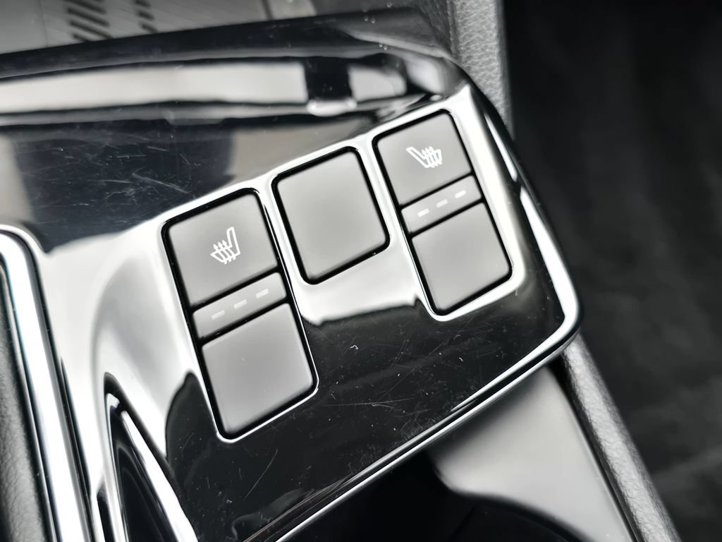 Used 2025 Kia Sportage EX FWD image 7