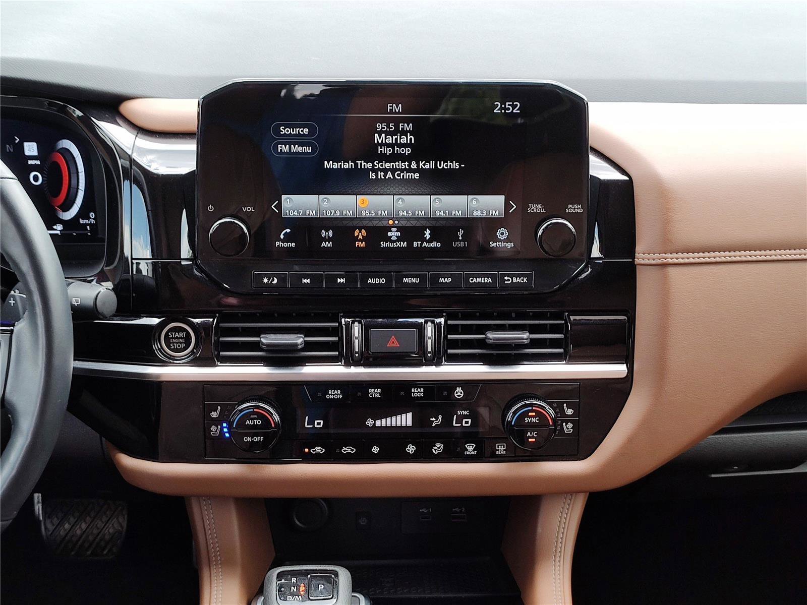 Used 2024 Nissan Pathfinder Platinum w/ Cargo Package image 20