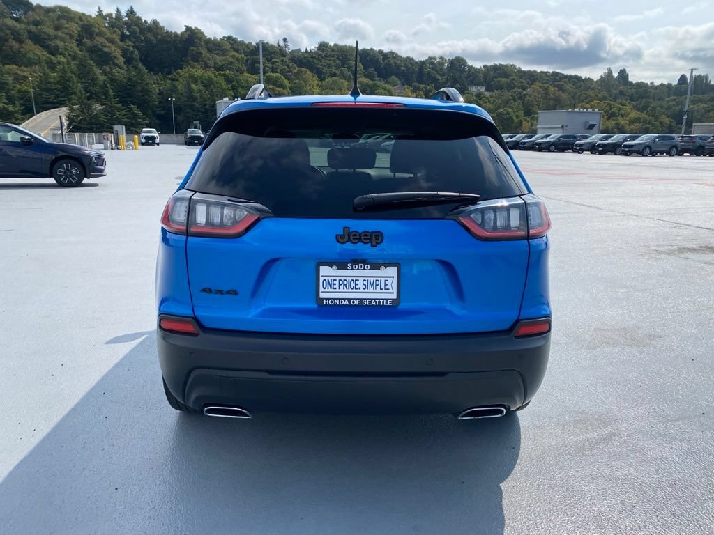 Used 2020 Jeep Cherokee Latitude Plus AWD/4WD image 7