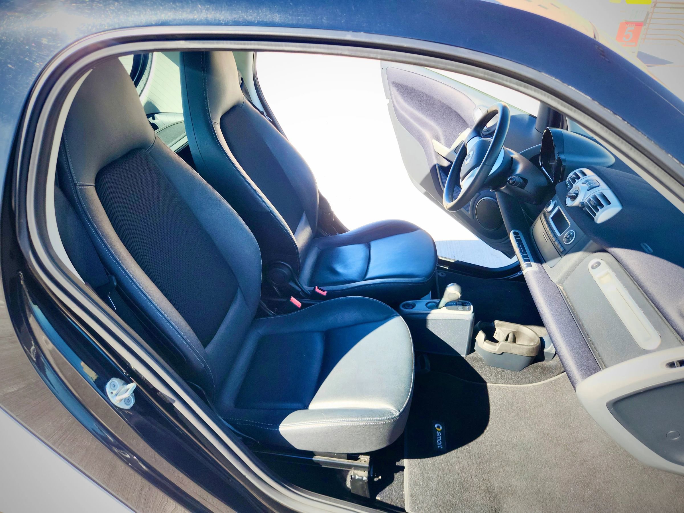 Used 2014 smart fortwo electric drive image 27