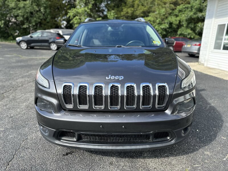 Used 2014 Jeep Cherokee Latitude FWD image 3