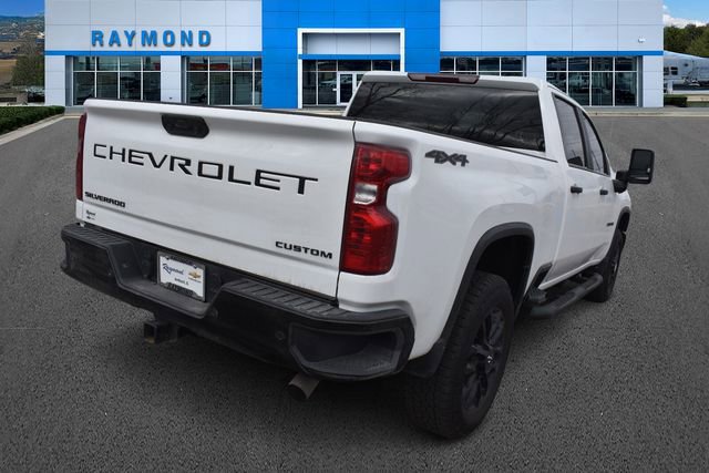 Used 2025 Chevrolet Silverado 2500 Custom w/ Custom Value Package image 3