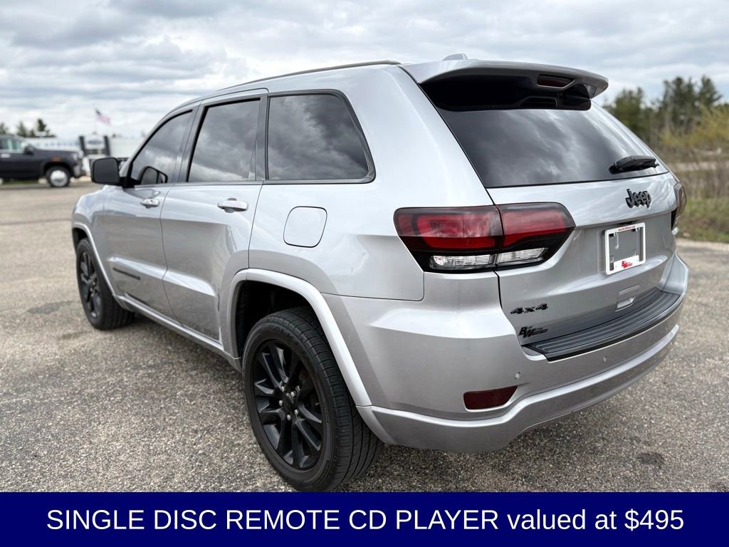 Used 2018 Jeep Grand Cherokee Altitude AWD/4WD image 4
