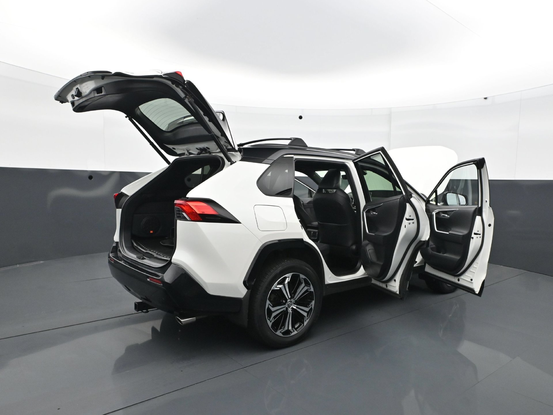 Used 2021 Toyota RAV4 XSE w/ Weather Package AWD/4WD image 52