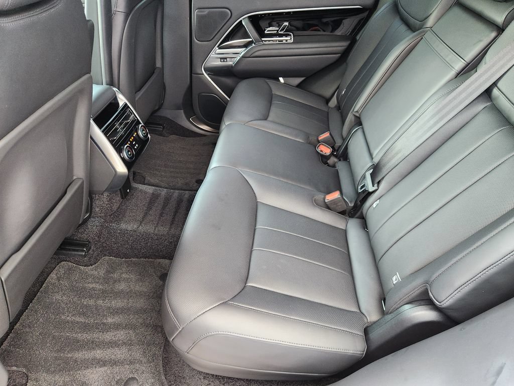 Used 2024 Land Rover Range Rover SE AWD/4WD image 29