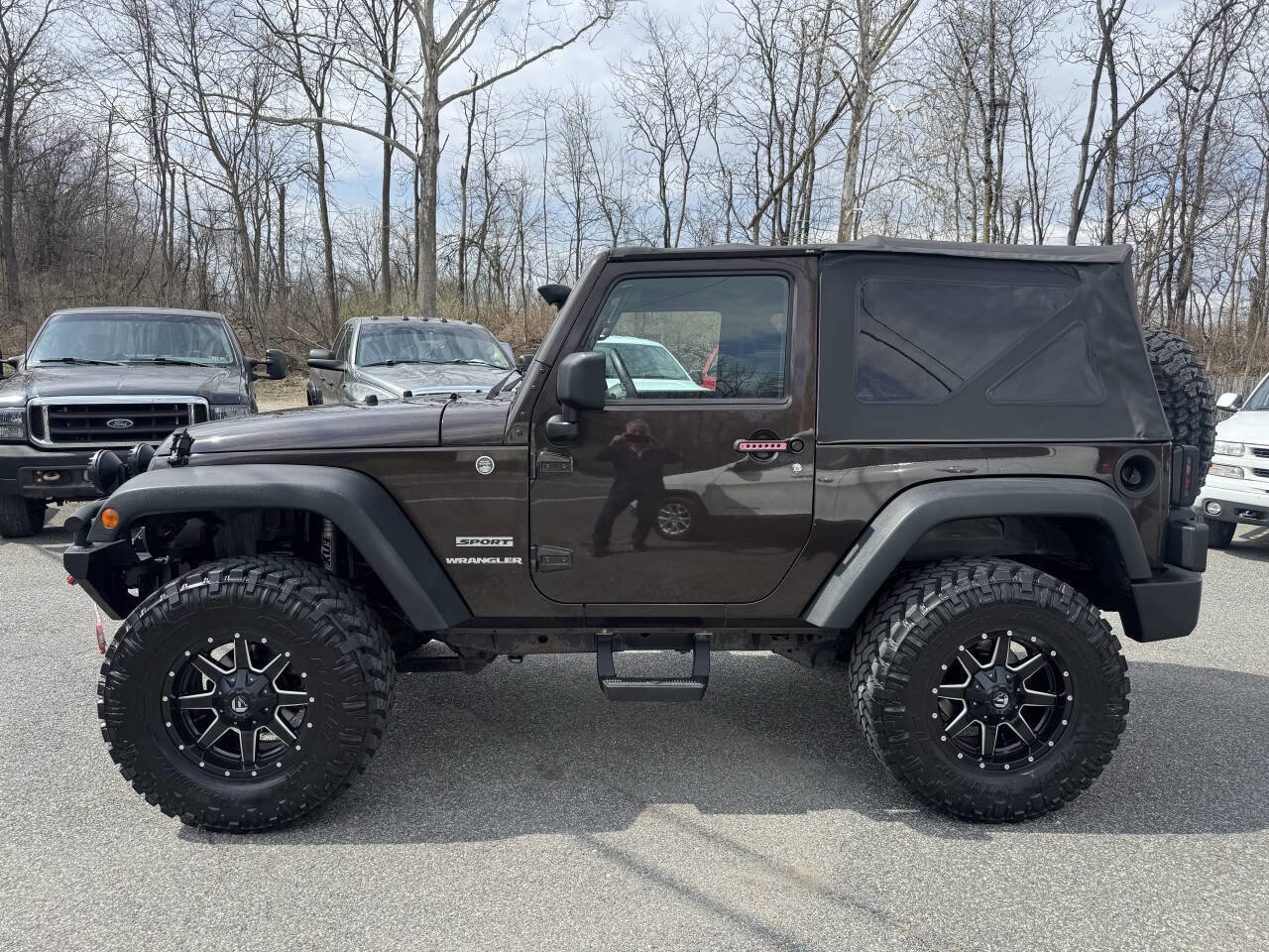 Used 2013 Jeep Wrangler Sport AWD/4WD image 2