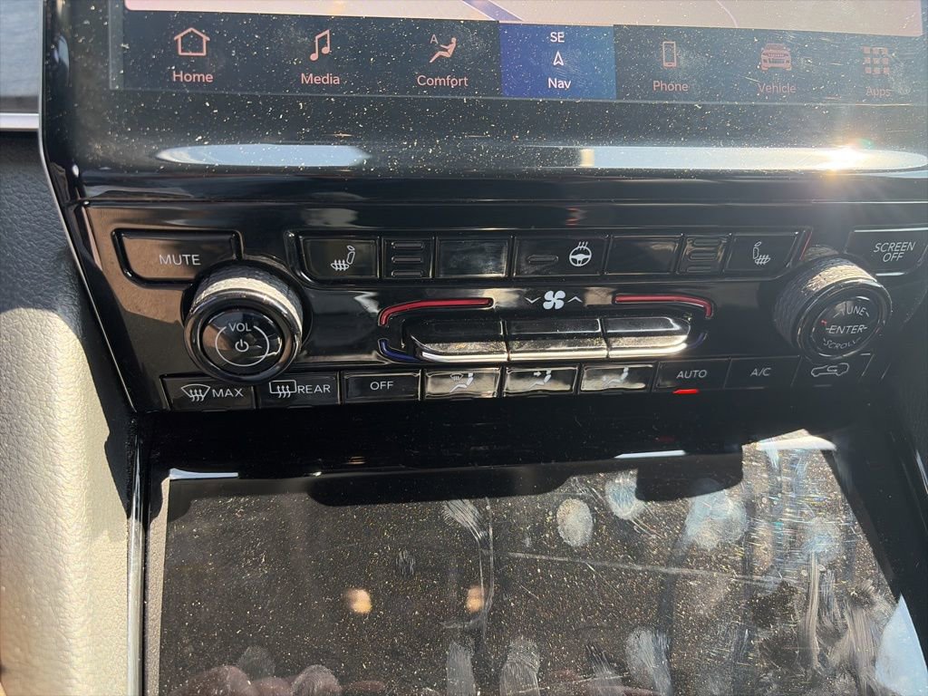 Certified 2023 Jeep Grand Cherokee L Limited image 38