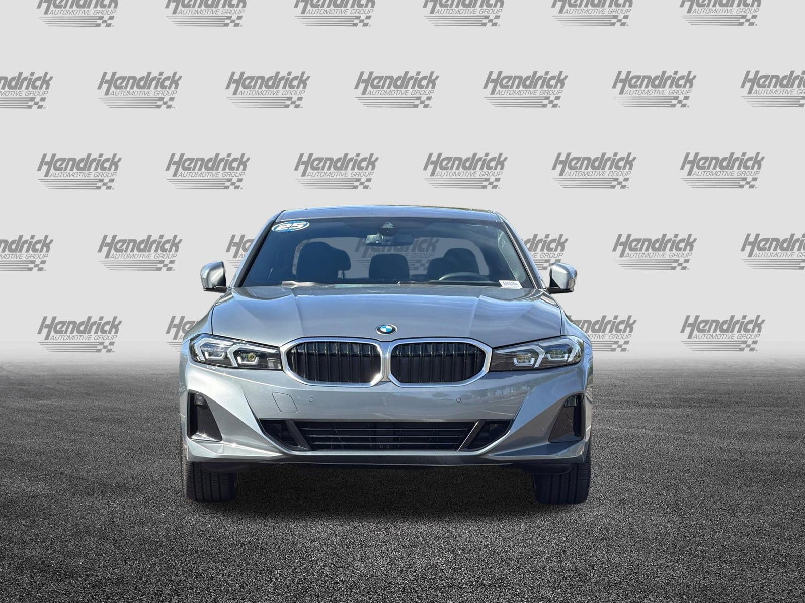 Used 2025 BMW 330i Sedan w/ Premium Package image 10