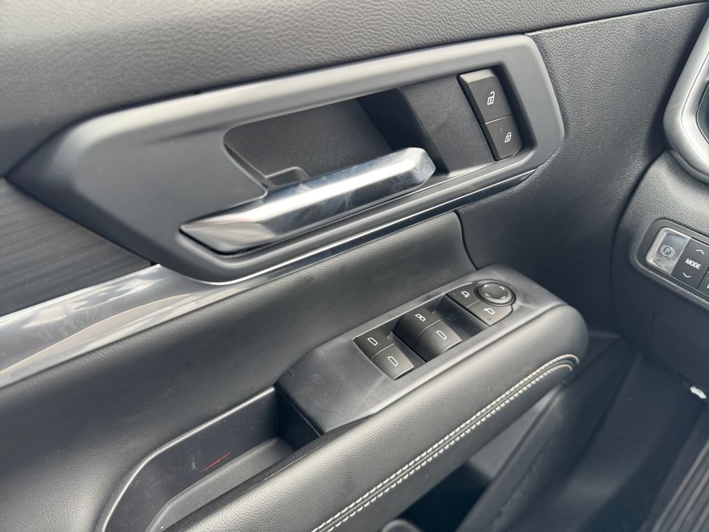 New 2026 GMC Terrain Elevation w/ Black Edition AWD/4WD image 14