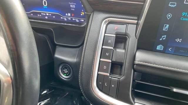 Used 2022 Chevrolet Tahoe Premier w/ Premium Package image 32