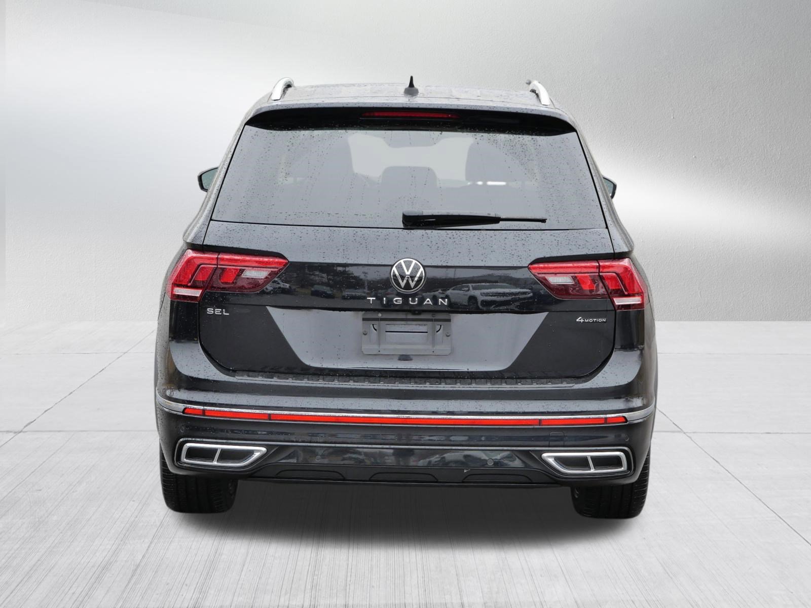Used 2023 Volkswagen Tiguan SEL R-Line image 6
