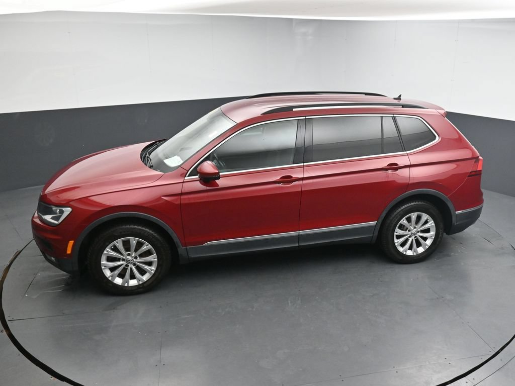 Used 2018 Volkswagen Tiguan SE AWD/4WD image 28