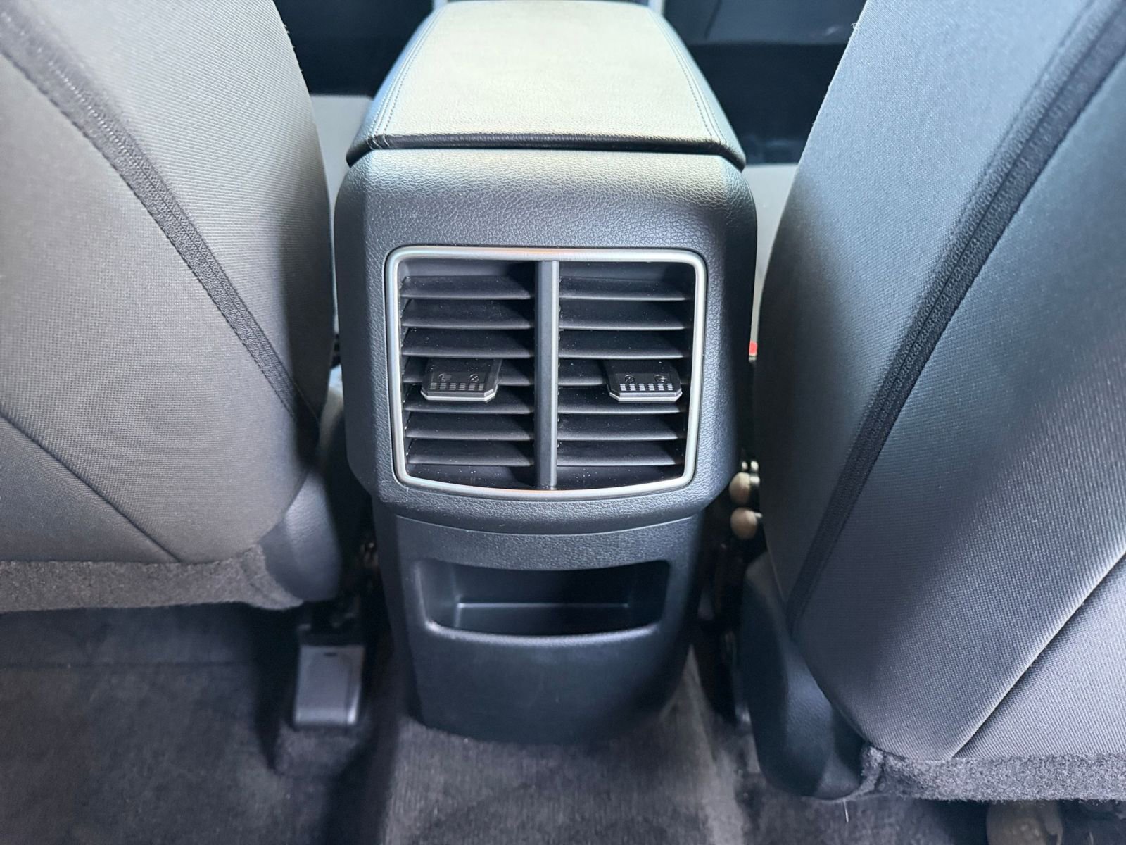 Used 2025 Kia Sportage LX image 22