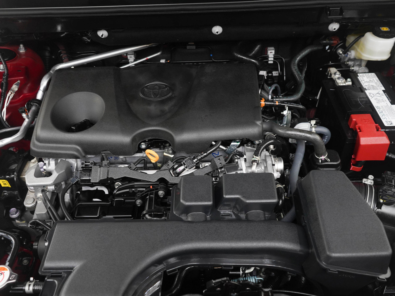 Used 2025 Toyota RAV4 Limited w/ Weather Package image 31