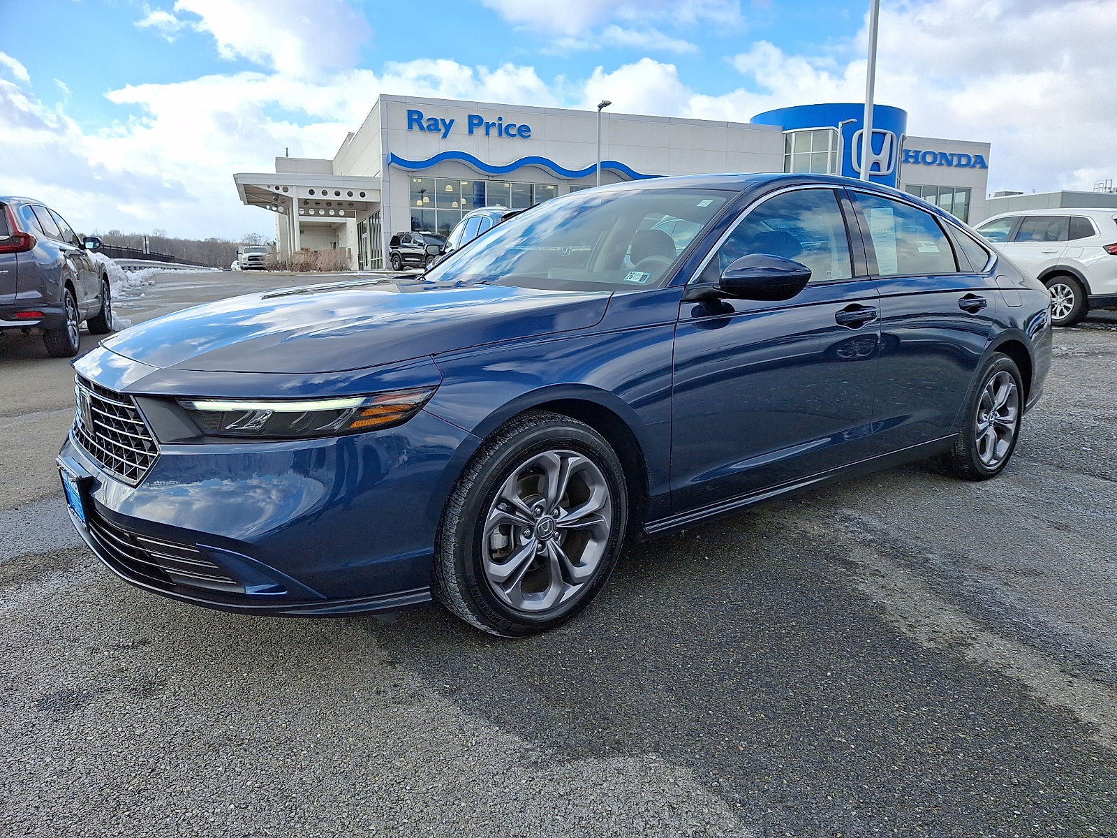 Certified 2024 Honda Accord EX image 3