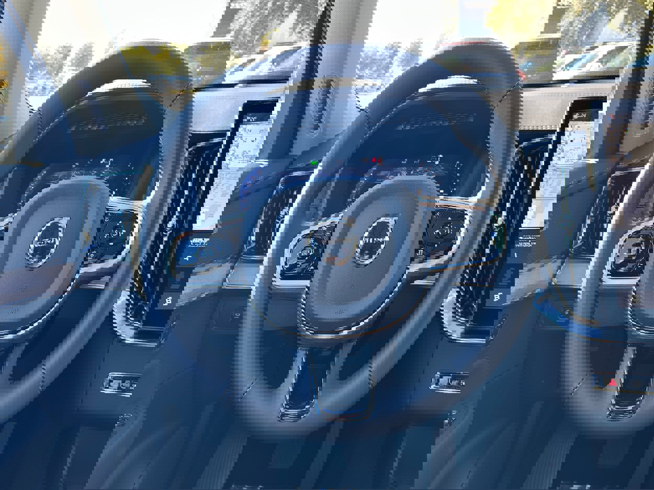 New 2026 Volvo XC90 B5 Core image 15