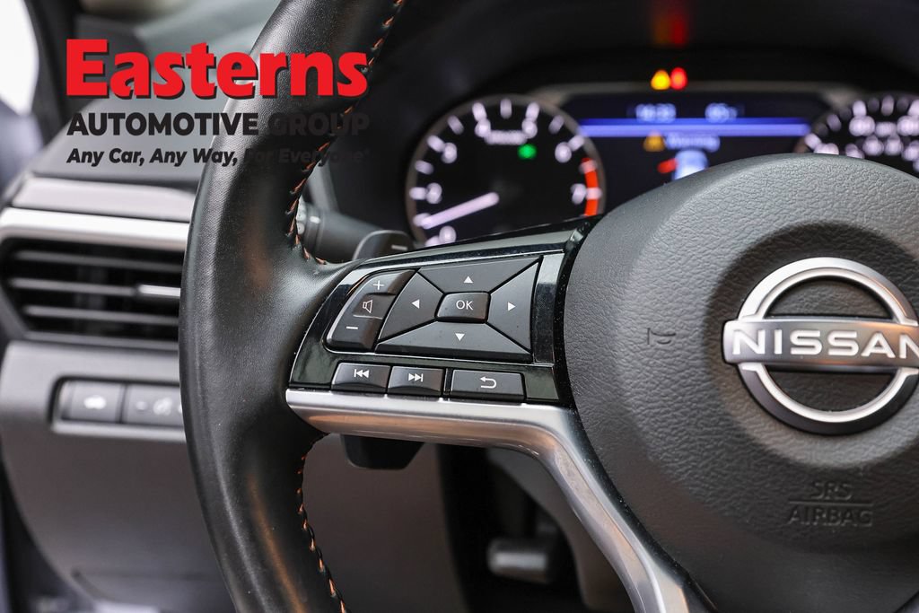 Used 2025 Nissan Altima 2.5 SR w/ SR Premium Package AWD/4WD image 15