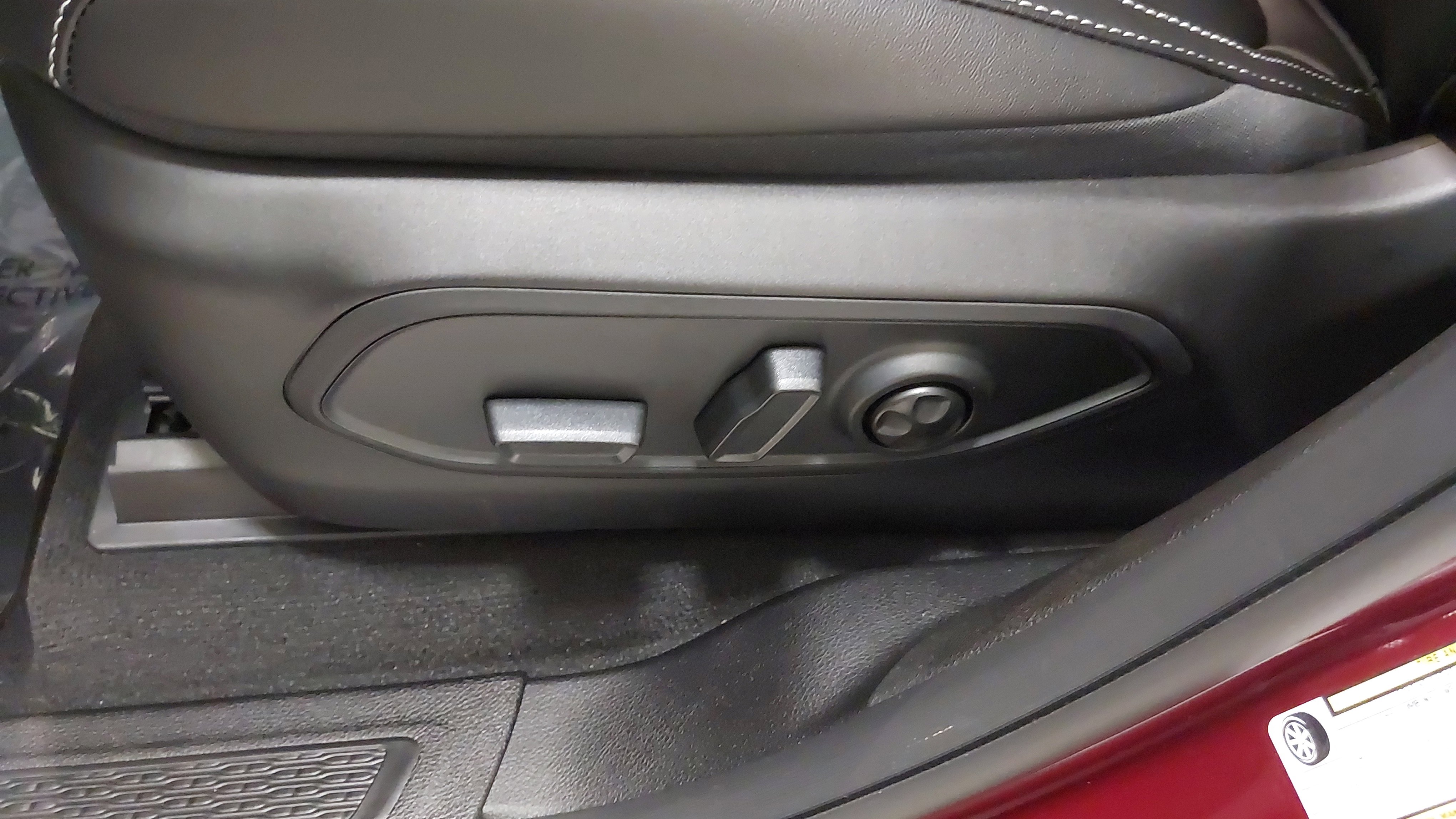 New 2025 Jeep Grand Cherokee L Limited image 37