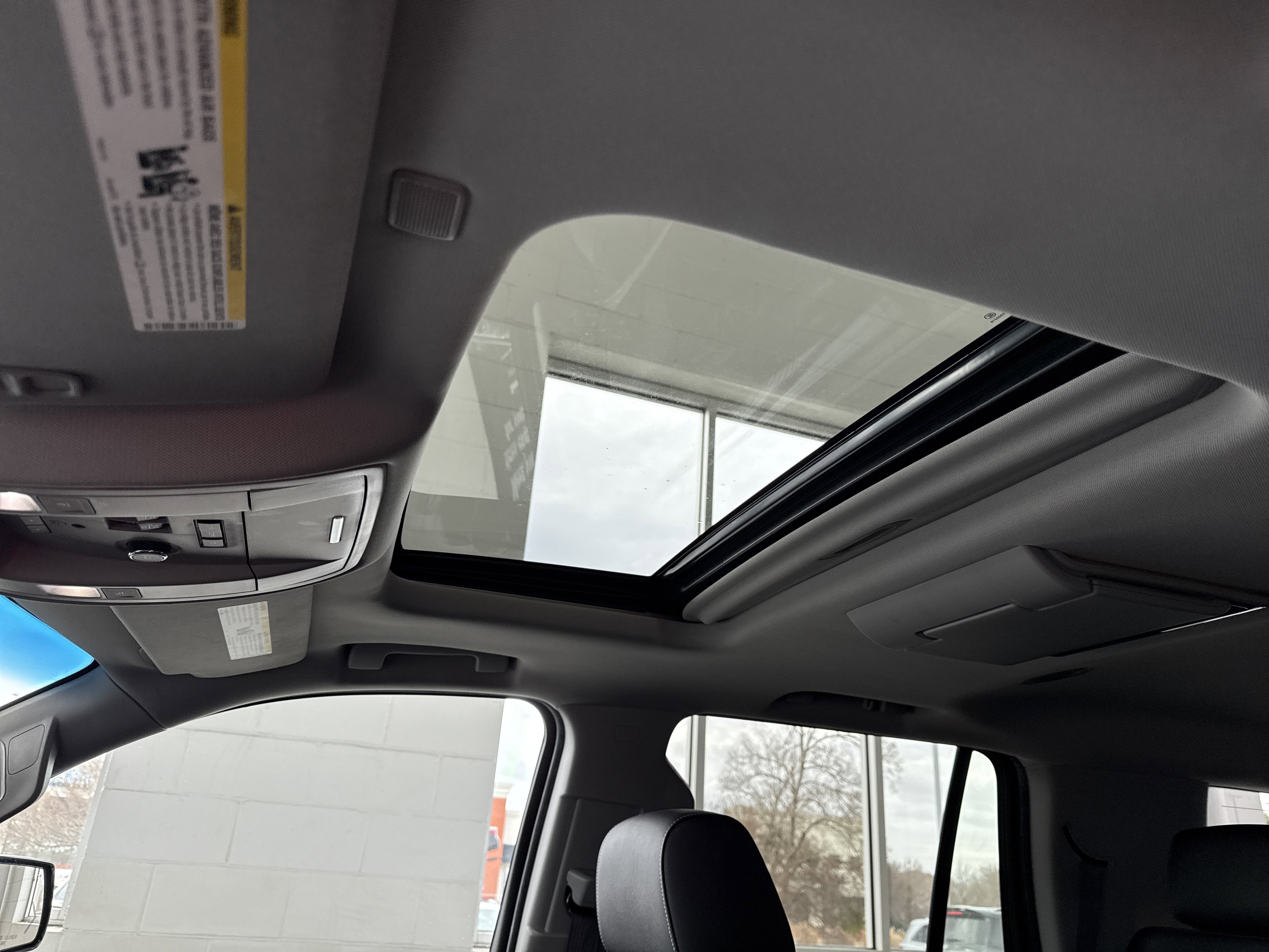 Used 2017 Chevrolet Tahoe Premier image 28