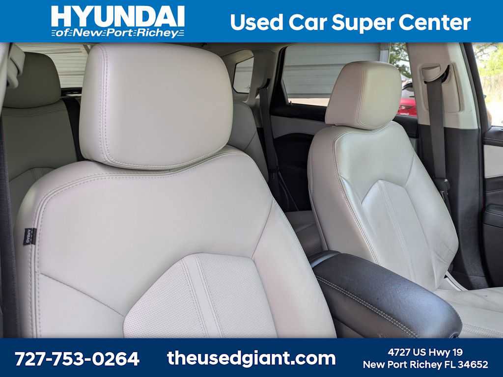 Used 2016 Cadillac SRX Luxury w/ Driver Awareness Package AWD/4WD image 6