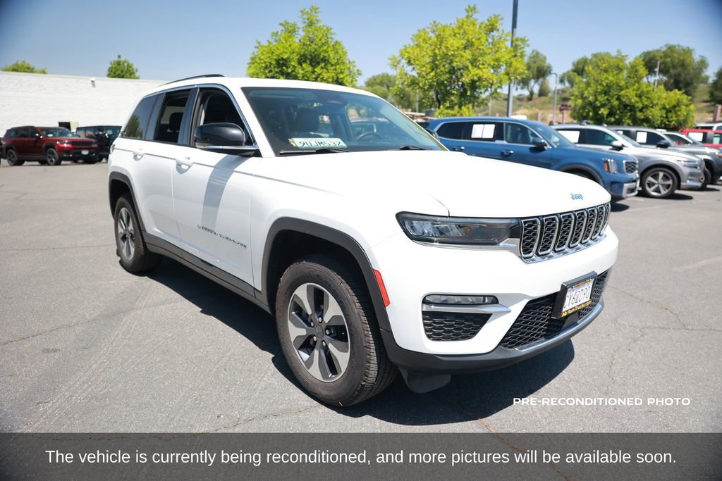 Used 2023 Jeep Grand Cherokee 4WD 4xe image 8